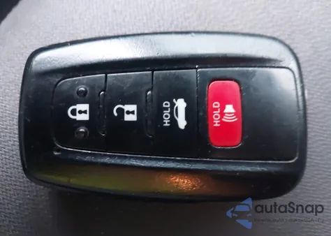 2020 Toyota Camry Hybrid Le из США, поврежденный, VIN 4T1L31AKXLU526817